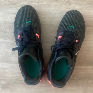 COPY - Nike Lebron Basketball Shoes. Size 13. Green and Black